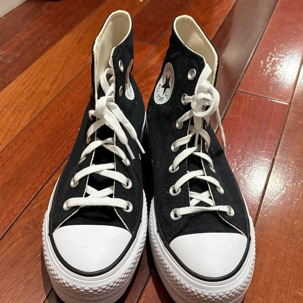 Converse Black High Top Sneakers with White Laces - Picture 3 of 3